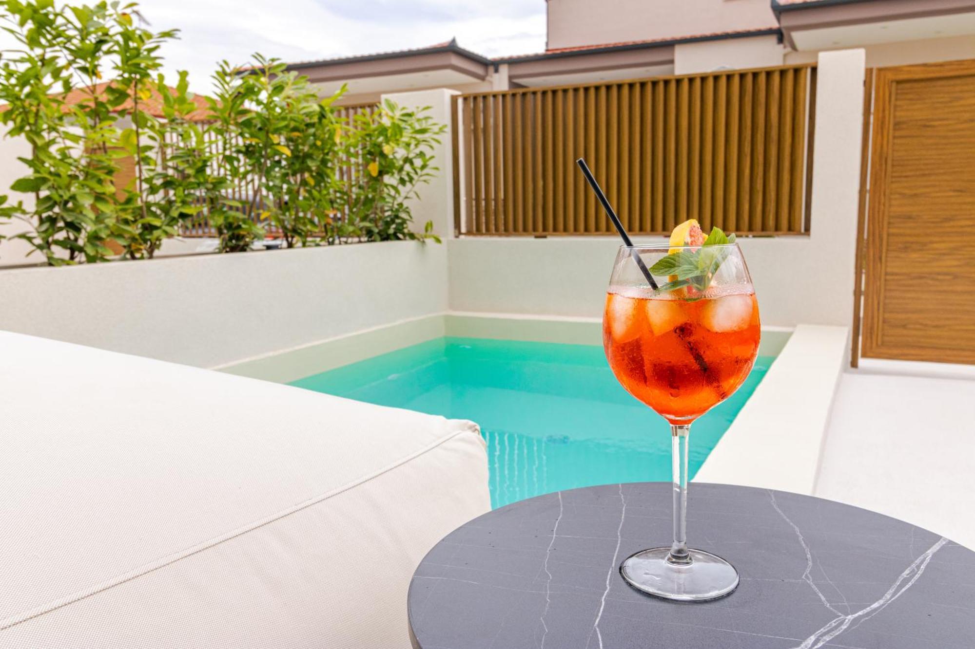 Vrasná Adorno Private Suites Only Adults & Kids 12 Plus מראה חיצוני תמונה